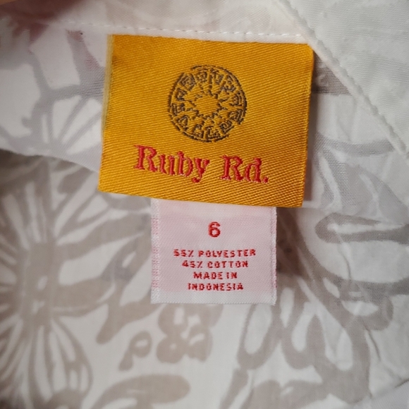 Ruby Rd Blouse - Picture 7 of 7